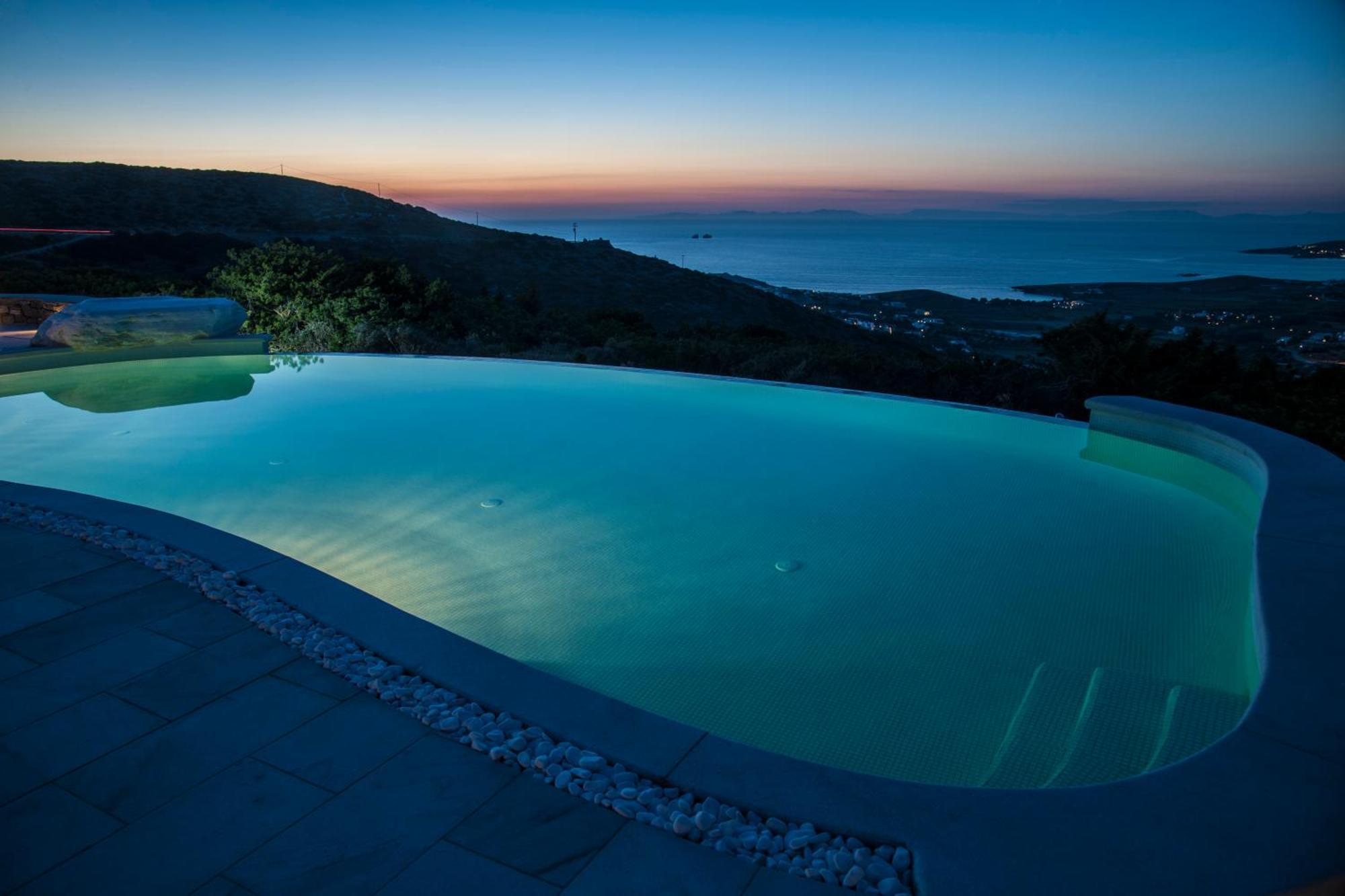 Villa Aeolos With 2 Private Pools Sarakiniko  ภายนอก รูปภาพ