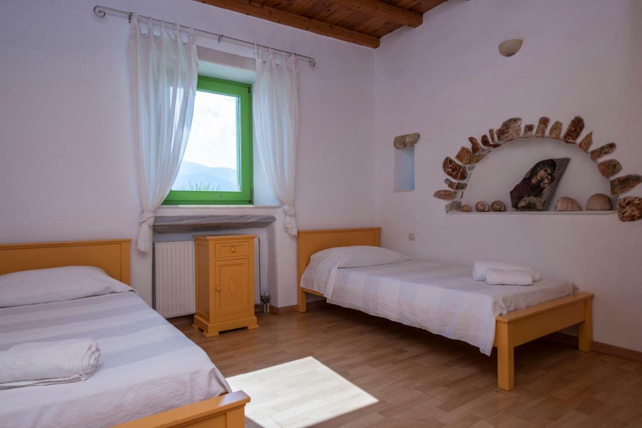 Villa Aeolos With 2 Private Pools Sarakiniko  ภายนอก รูปภาพ